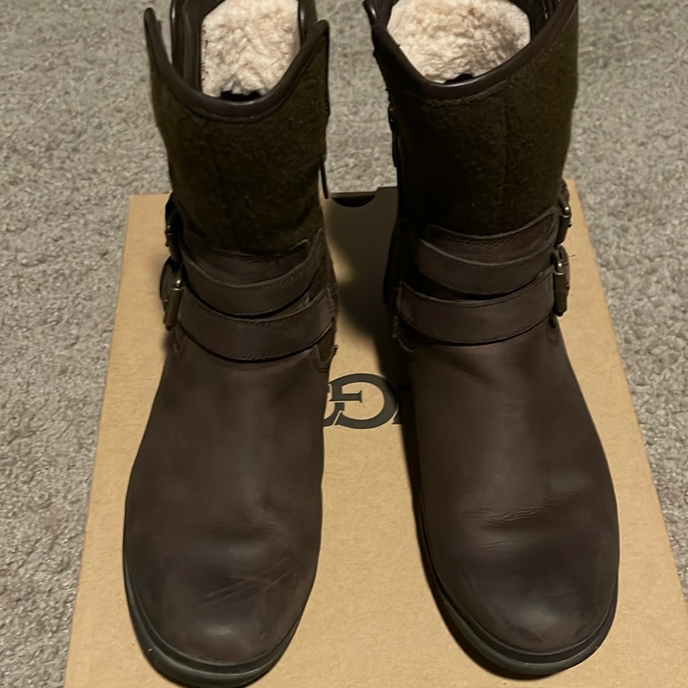 UGG Simmens Waterproof Boot